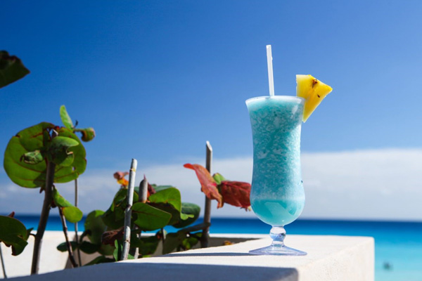 cocktail blue curacao