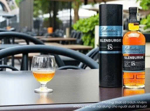 Ballantines 18 Glenburgie 700 ml gia re