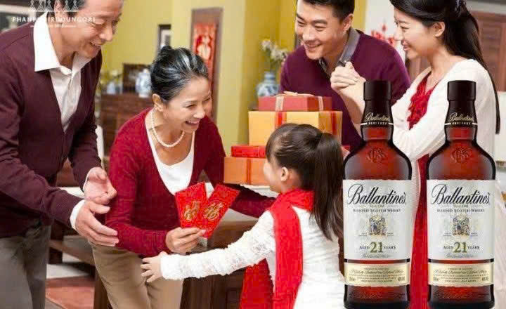 Ballantines 21 nam la mon qua co gia tri