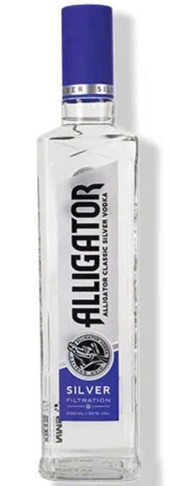 Ban vodka ca sau xanh 500 ml moi