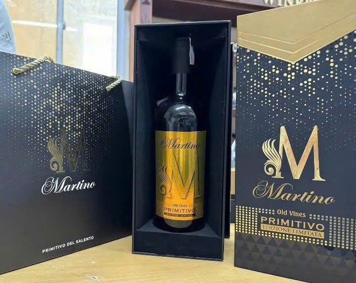 Bo san pham Vang Y Martino Primitivo