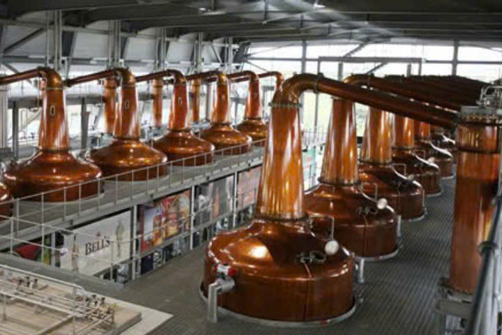 Chung cat Ballantines 12