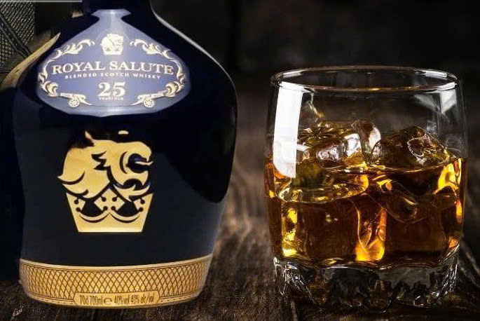 Dung dieu voi Chivas 25 nam tuoi