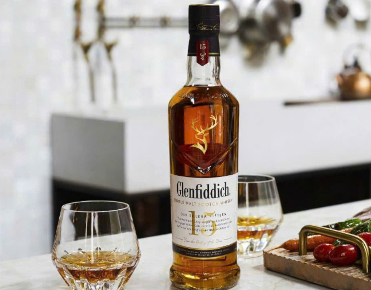 Dung dieu voi Glenfiddich 15 nam tuoi 700ml