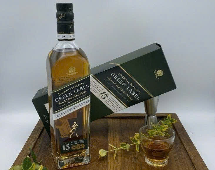 Dung dieu voi Green Label 750 ml