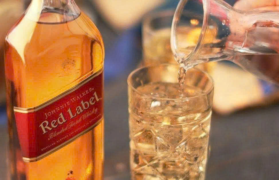 Dung dieu voi JW Red Label 45 lit