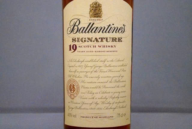 Gioi thieu Ballantines Signature 19