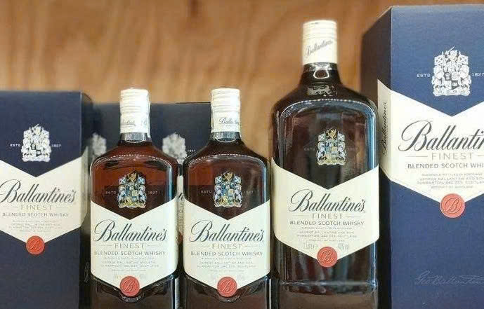 Gioi thieu ballantines Finest 3 lit gia re