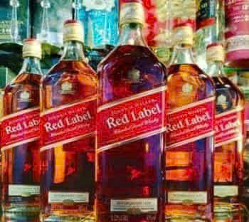 Johnnie Walker red lable co cac loai dung tich khac nha
