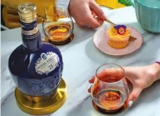 Mot Cach thuong thuc Chivas 21 nam 700ml