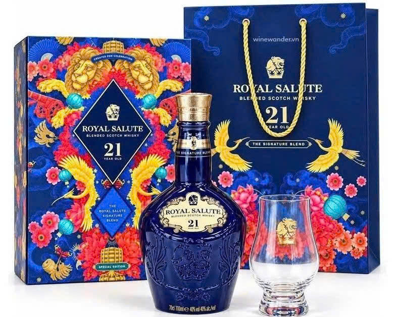 Mua ban Bo san pham Chivas 21 qua tet 2027 gia re