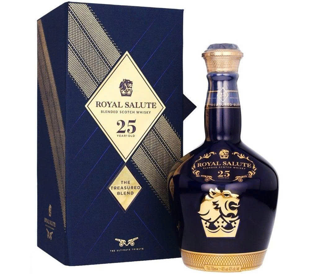 Mua royal salute 25 year olds gia re