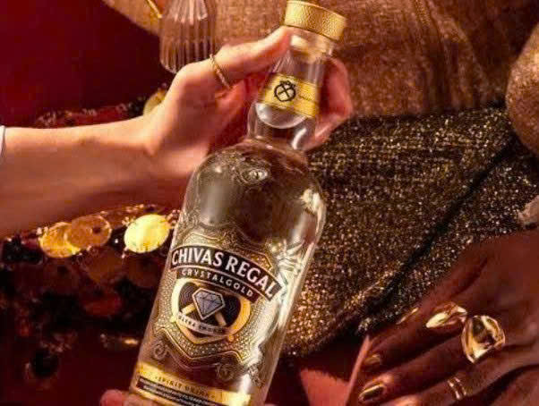 Nhan dien Chivas Krystalgold 700 ml