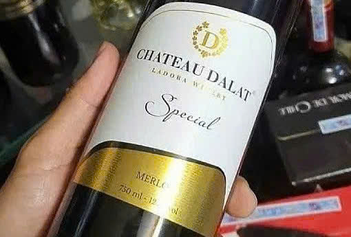 Nhan hieu chateau dalat special merlot 750ml