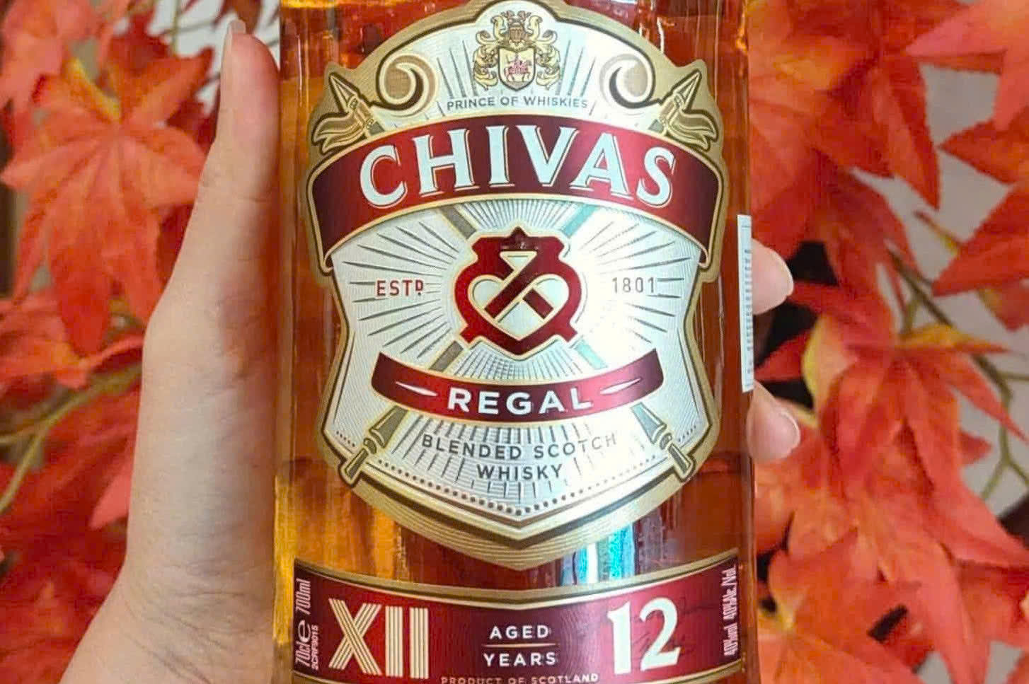 Nhan hieu chivas 12 YO