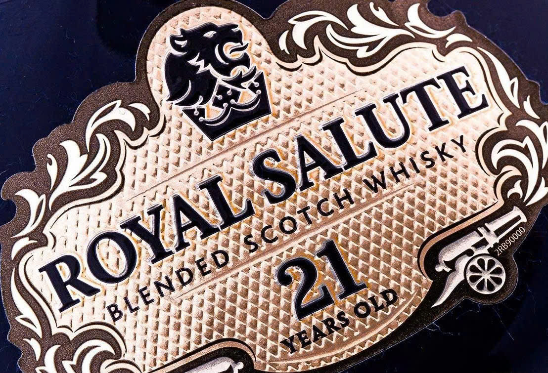 Nhan hieu chivas royal salute 21 Y O