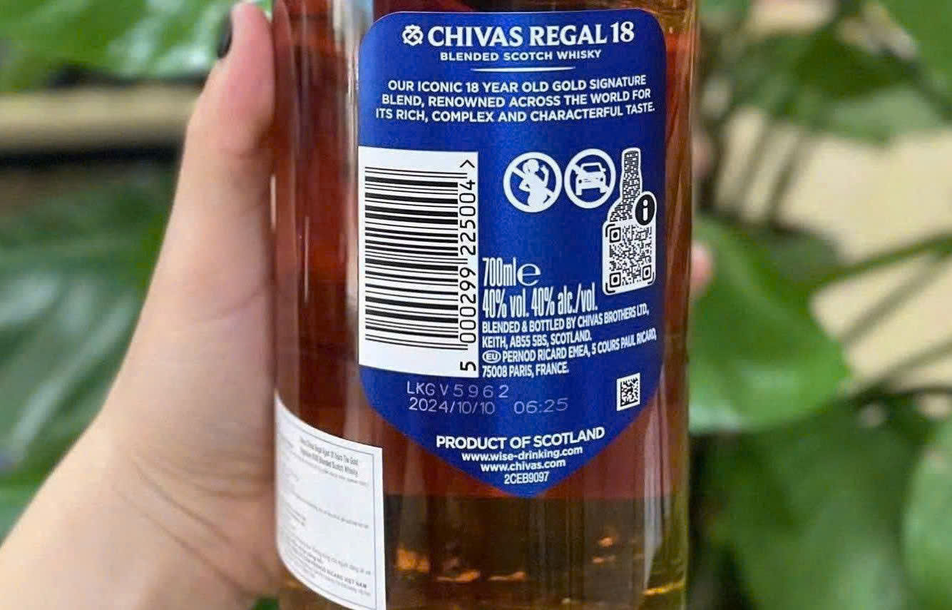 Nhan sau chai chivas 18 trong hop qua 2027