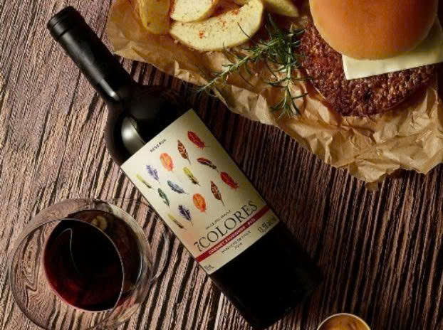 Thuong thuc 7colores reserva cabernet sauvignon pais