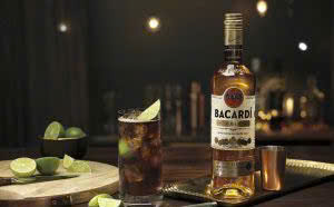 Thuong thuc Bacadi Vang