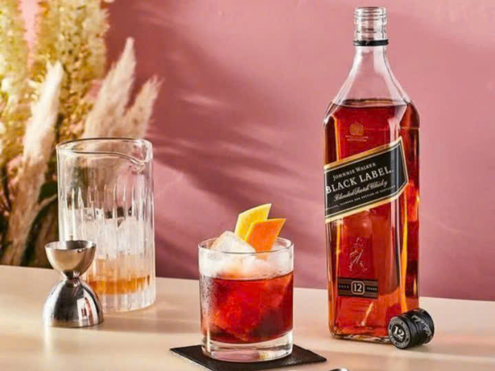 Thuong thuc Black Label Hop Qua 2026 26