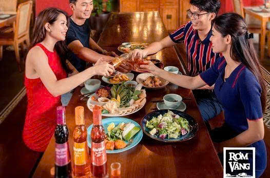 Thuong thuc ruou rom vang TAO MO BAKICH