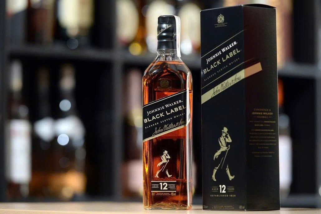 Trung bay Black Label