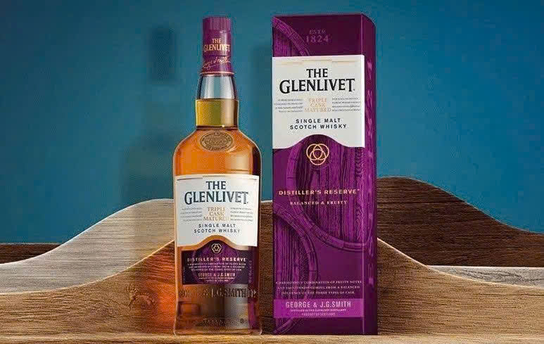 Trung bay Glenlivet Triple Cask tim 1lit gia re