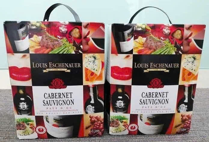 Vang phap Louis hop 5 Lit do gia re