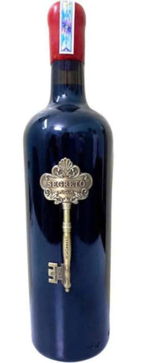 Vang y chia khoa 750 ml gia re nhat HN