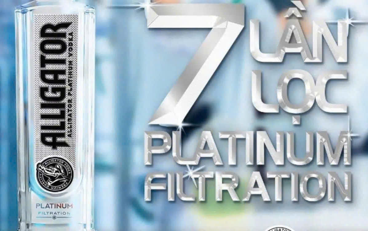 Vodka Ca Sau Den 500 duoc loc 7 lan