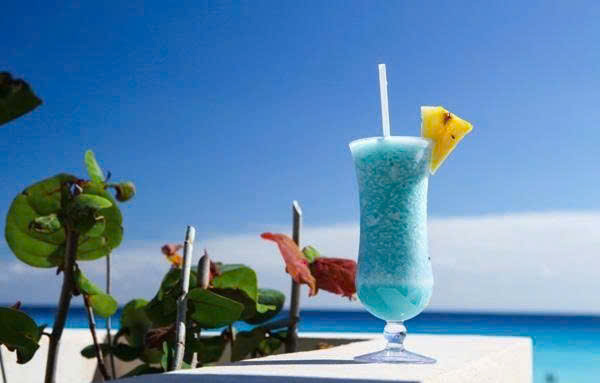 cocktail Bols blue curacao