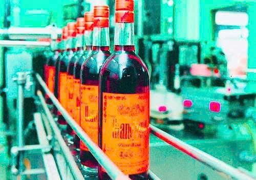 dong chai vang thang long