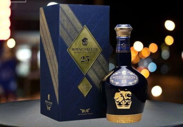 gioi thieu ruou Chivas 25 YO