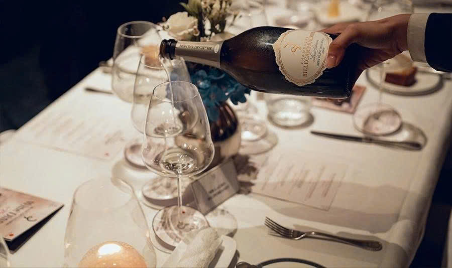 nhiet do ly tuong de phuc vu ruou vang No