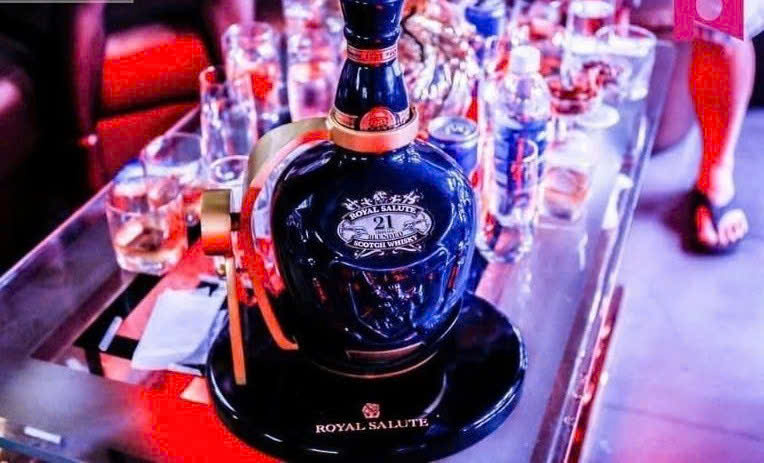 ruou chivas 21 nam 3lit