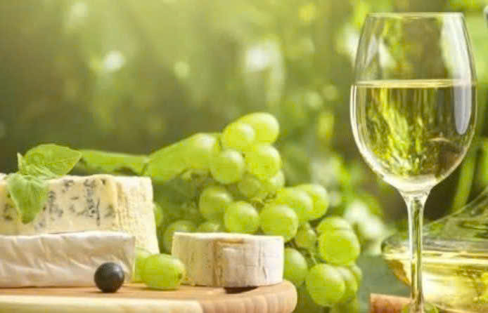 thuong thuc Chateau Land Bertin trang 750 ml Wine