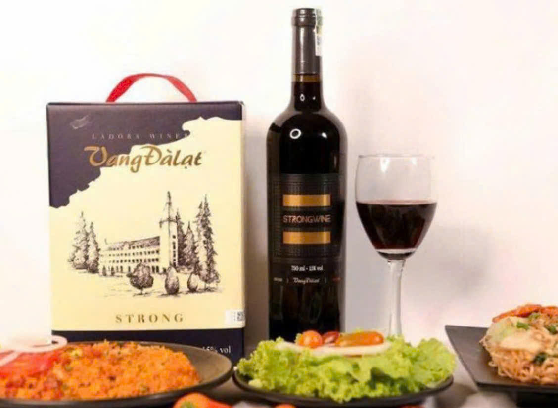 thuong thuc vang Stromg 3 lit do