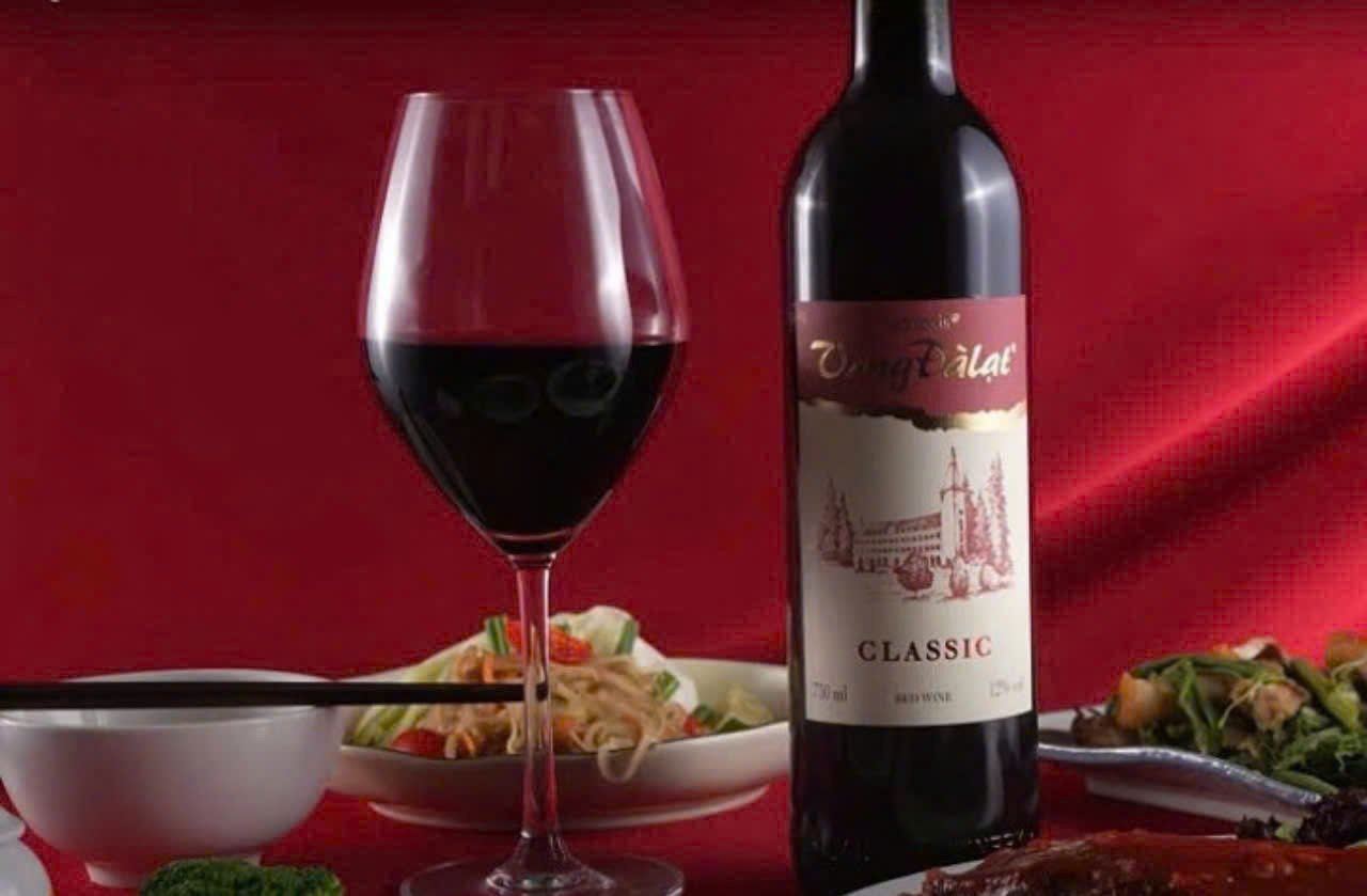 thuong thuc vang da lat Classic Red