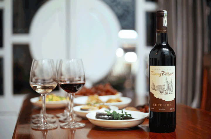 thuong thuc vang superior red Wine ladofoods