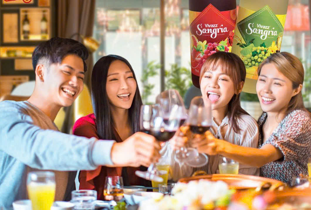 thuong thuc vivazz sangria red wine ladofoods voi da vien