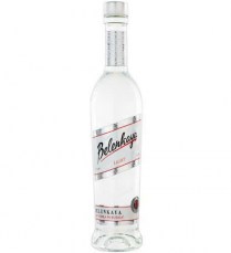 Mua-Vodka-belenkaya-light-31-do-500ml-gia-re