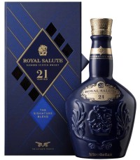 Mua-ban-Chivas_21_Royal_Salute-21_Signature-gia-re