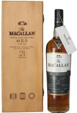 Mua-ban-Macallan-21-Fine-Oak-gia-re