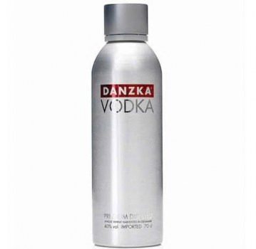 Mua-ban-vodka.danzka-700ml-40-do-con-gia-re